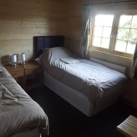 Your Home From Home On The Edge Of The Cotswolds イブシャム エクステリア 写真