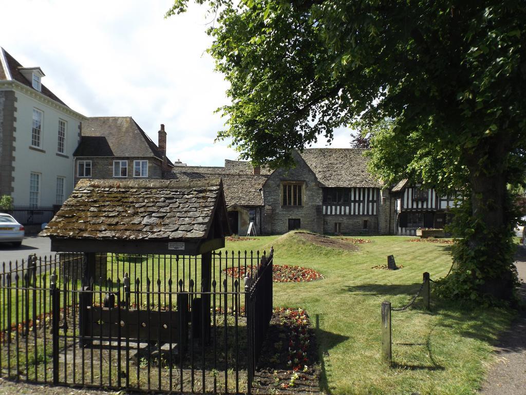 Your Home From Home On The Edge Of The Cotswolds イブシャム エクステリア 写真